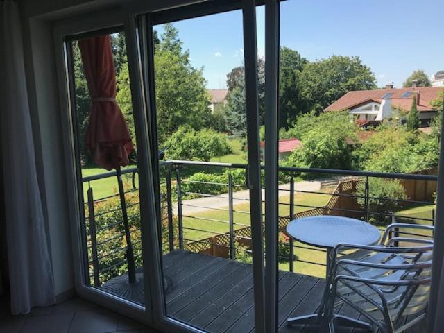 Haus Lorenz, Ferienwohnungen Immenstaad am Bodensee Exterior foto